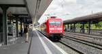 DB 101 138-6 mit IC 144 nach Amsterdam im Minden Hbf am 4. August 2021.