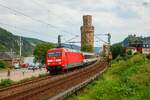 DB 101 131-1 mit EC8 in Oberwesel am Rhein, Juni 2019.
