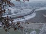Durch eine kalte und schne Dezemberlandschaft fuhr diese 101er mit einem InterCity zwischen Lonsee und Urspring vorbei.