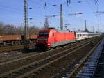 BR 101 088-3 mit EC 101 HH Altona - Chur,Durchfahrt  in Bochum Ehrenfeld.(23.03.2008) 