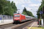  BR 101 028-9 bei der Durchfahrt in Gundelfingen 