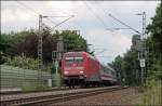 101 043 schleppt den InterCity 432  LUEXEMBOURG , von Norddeich-Mole nach Luxembourg, von der Kste ins Rheinland.