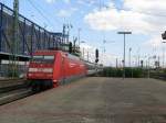 101 017-2 mit EC6 von Chur nach Hamburg-Altona.Am 25.07.08 bei der einfahrt in Mannheim Hbf.