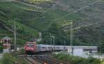 101 042-0 mit dem IC 2311 in Oberwesel 31.7.08