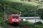 Bei Oberwesel befrdert 101 108 einen unbekannten IC in Richtung Bingen am 14. August ber die linke Rheinstrecke.