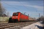 101 095 (9180 6 101 095-8 D-DB) mit dem IC 334, Norddeich Mole - Luxembourg, aus einer anderen Perspektive. An diesem Tage war ein, vermutlich defektes BordBistro, hinter der Lok eingereiht. (09.01.2009)
