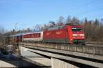 101 119 mit CNL 483 (Kopenhagen – Innsbruck) am 24.01.2009 zwischen Haar und Vaterstetten.