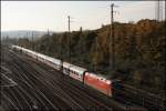 101 057 (9180 6 101 057-8 D-DB) fhrt mit dem vermutlich stark verspteten IC 2029, Hamburg-Altona - Passau Hbf, am Rangierbahnhof Hagen-Vorhalle vorrber. (12.10.2008)