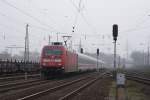 101 126-1 mit dem IC 1111 in Mhlheim Styrum am 05.04.2009