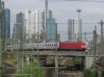 101 010-7 mit IC am 02.09.09 bei der einfahrt in Frankfurt(Main)Hbf.