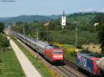 101 089-1 mit dem EC 101 (Hamburg-Altona-Chur) begegnet Re 482 028-8 mit ihrem ler bei Denzlingen 7.8.09