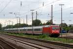 101 136-0 mit einem IC in Hilden am 16.05.2009, der IC hat dort Kopf gemacht und fuhr zurck in Richtung Dsseldorf Hbf