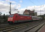 101 121 mit EC 318 von Graz Hbf nach Frankfurt(Main)Hbf.Am 14.10.09 bei der ausfahrt aus dem Weinheimer Bahnhof.