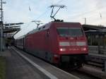 Auf Grund eines Richtungswechsel kann man beim IC 2376 Karlsruhe-Binz in Rostock Hbf zwei gleichzeitig aufgebgelte Stromabnehmer beobachten.Am 31.Oktober 2009 beobachte ich dies bei 101 042.