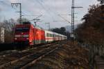 BR 101 108-9 zieht ihren IC 2102 Richtung Basel. Abgelichtet am 13.12.2009 kurz vor der Kinzigberquerung bei Offenburg.Mein 1. Bahnbild seit gut 6 Monaten und mit neuer Kamera.