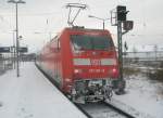 Hier 101 137-8 mit IC2150 von Stralsund nach Dsseldorf, dieser Zug stand am 21.12.2009 in Angermnde.