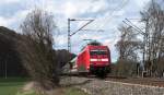 101 045-3 mit IC 2012 (Oberstdorf - Hannover Hbf) am 2. April 2010 bei Namedy.