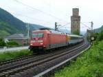 101-107 fhrt am 17.6.10 mit dem EC 6 Chur-Hamburg Altona durch Oberwesel.