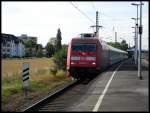 101 005 mit IC xxx bei der Durchfahrt durch Duisburg Rahm