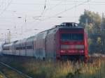 Die 101 134-5 am Zugende des NZ1949/40482.Aufgenommen am 11.10.05 im Bahnhof Bentwisch.