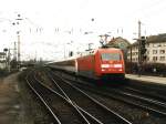 101 113-9 mit IC 709 “Rgen” Ostseebad Binz-Basel SBB auf Osnabrck Hauptbahnhof am 7-4-2001. Bild und scan: Date Jan de Vries.