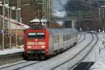 101 117-0 mit IC 134 nach Luxemburg bei der Einfahrt in Recklinghausen 2.1.2011 