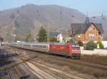 101 032 schiebt am 30.1.11 den IC 2322 Nrnberg - Kiel durch Boppard.
