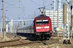 und 101 112 macht den Schlu am IC nach Binz von Stralsund aus am 26.02.2011