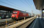 101 045 fhrt gerade mit dem EN491  Hans Albers  Richtung Wien West in St.Plten Hbf. ein. 30.6.2010