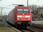 101 132 bei ihrem halt durch eines Roten Signals in Dresden Cotta.