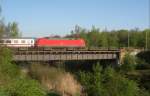 Eine 101 berfhrt am 16.04.11 mit dem IC 2304 nach Berlin, die Saale-Elster-Brcke in L-Rckmarsdorf.