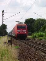 Eine BR 101 mi IC bei Maintal am 17.06.11