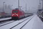 101 012 erreichte,am 20.Dezember 2011,mit dem IC 2356 Binz-Frankfurt/Main den Bahnhof Bergen/Rgen.Der 20.Dezember 2011 war auch der einzige Dezembertag 2011 mit etwas Schnee auf Rgen.