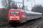 101 133-7 mit IC132 nach Luxemburg bei der Durchfahrt in Recklinghausen-Sd 10.1.2012