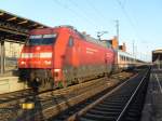 101 137 am 14.01.2012 mit IC 142 in Stendal nach Schipol.