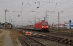 DB 101 114-7 mit dem IC 2023 von Hamburg-Altona nach Frankfurt (M) Hbf, in Mainz-Mombach; 03.03.2012