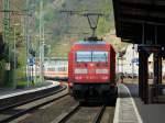 101 083-4 schiebt am 03.04.2012 einen IC Umleiter durch Linz Richtung Kln.