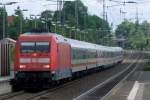 101 056-0 mit IC 1936 nach Kln bei der Einfahrt in Recklinghausen 2.6.2012