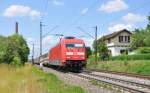 101 011 ist mit IC 2263 auf der Filsbahn nach Mnchen unterwegs.Der Zug durchfhrt Salach am 23.6.2012