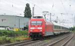 101 027 mit IC 133 nach Norddeich Mole in Hrth-Kalscheuren am 13.7.2012