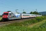 101 083-4 (Packendes Sdafrika) ist mit dem IC 2293 Frankfurt (Main) - Mnchen am 01.08.2012 in Ltzelsachsen