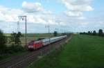 101 069-3 fuhr am 10.08.2012 mit dem IC 135 von Luxemburg nach Norddeich Mole, hier bei Petkum.