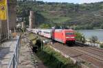 101 082-6 mit IC unterwegs bei Oberwesel am 01.09.2012