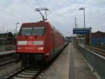 101 143 mit dem IC 2355 Frankfurt/Flughafen-Binz,am 28.September 2012,in Bergen/Rgen.