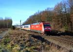 101 112 mit einem IC am 28.12.2012 bei Nennhausen.