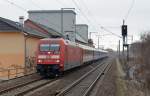 101 105 zog am 12.01.13 den EC 176 durch Lichterfelde Ost nach Berlin.