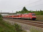 Die 101 002 mit einem RE nach Mnchen am 28.04.2011 unterwegs bei Hebertshausen.