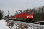 101 078 befrderte am 20.02.2010 einen Turnuszug nach sterreich und wurde dabei in Haar abgelichtet.