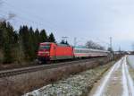 101 063 mit IC 1986 „Rottaler Land“ nach Hamburg am 12.01.2013 bei Langenisarhofen.