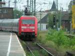 101 067-7 mit IC2116 erreicht am 5.9.2006 aufgrund einer  Signalstrung  den Hauptbahnhof Bremen mit 19 Minuten Versptung!
